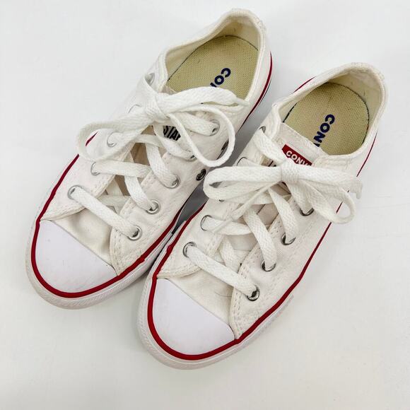 Converse White Lace Up Low Top Chuck Taylor Shoes Kids Size 13.5 - Picture 2 of 8